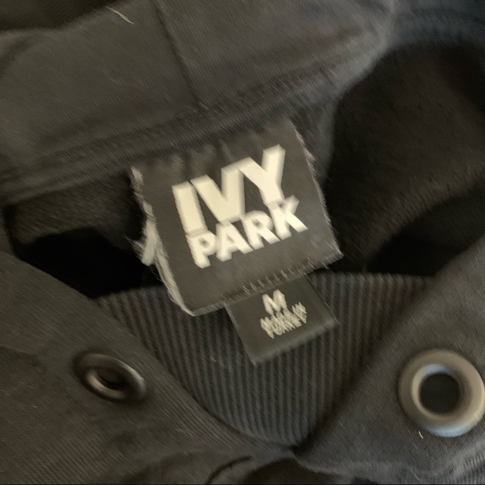 IVY Park Cropped Sleeveless Hoodie - Picture 16 of 16